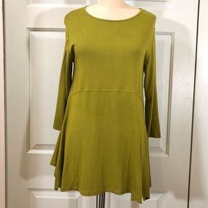 Comfy USA Lagenlook Asymmetric Top Chartreuse Size Small
